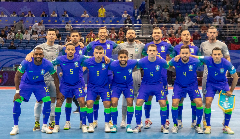 São José dos Pinhais recebe seleção brasileira de futsal